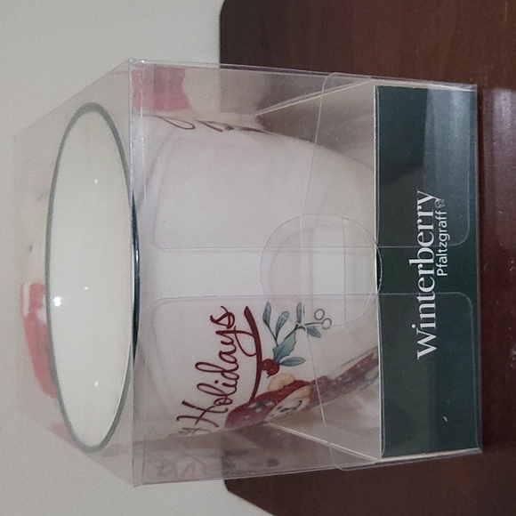 Pfaltzgraff Winterberry Bear Mug 20 fl oz With Stuffed Bear ornament - Picture 4 of 7